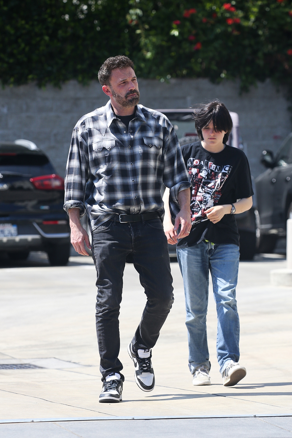 *EXCLUSIVE* Ben Affleck takes his daugther Seraphina out for lunch in Santa Monica