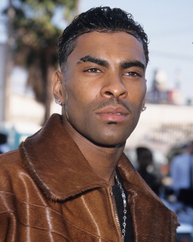 Ginuwine
Ginuwine 1999