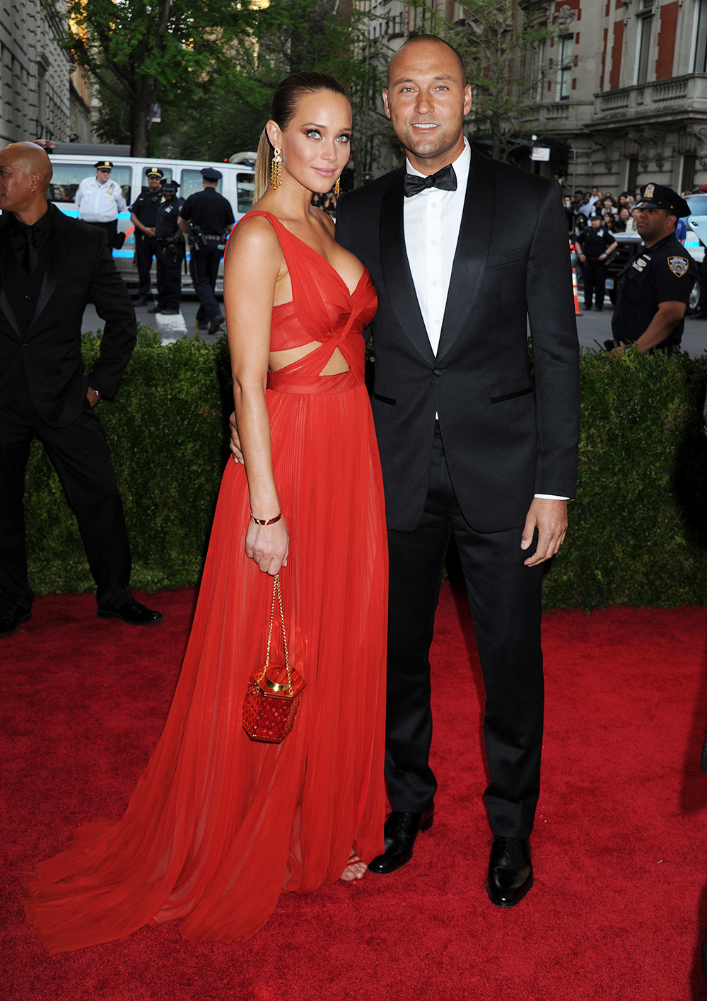 Hannah Davis and Derek Jeter
Costume Institute Gala Benefit celebrating China: Through the Looking Glass, Metropolitan Museum of Art, New York, America - 04 May 2015
2015 Met Gala Costume Institute Benefit - celebrating the opening of China: Through the Looking Glass WEARING J MENDEL