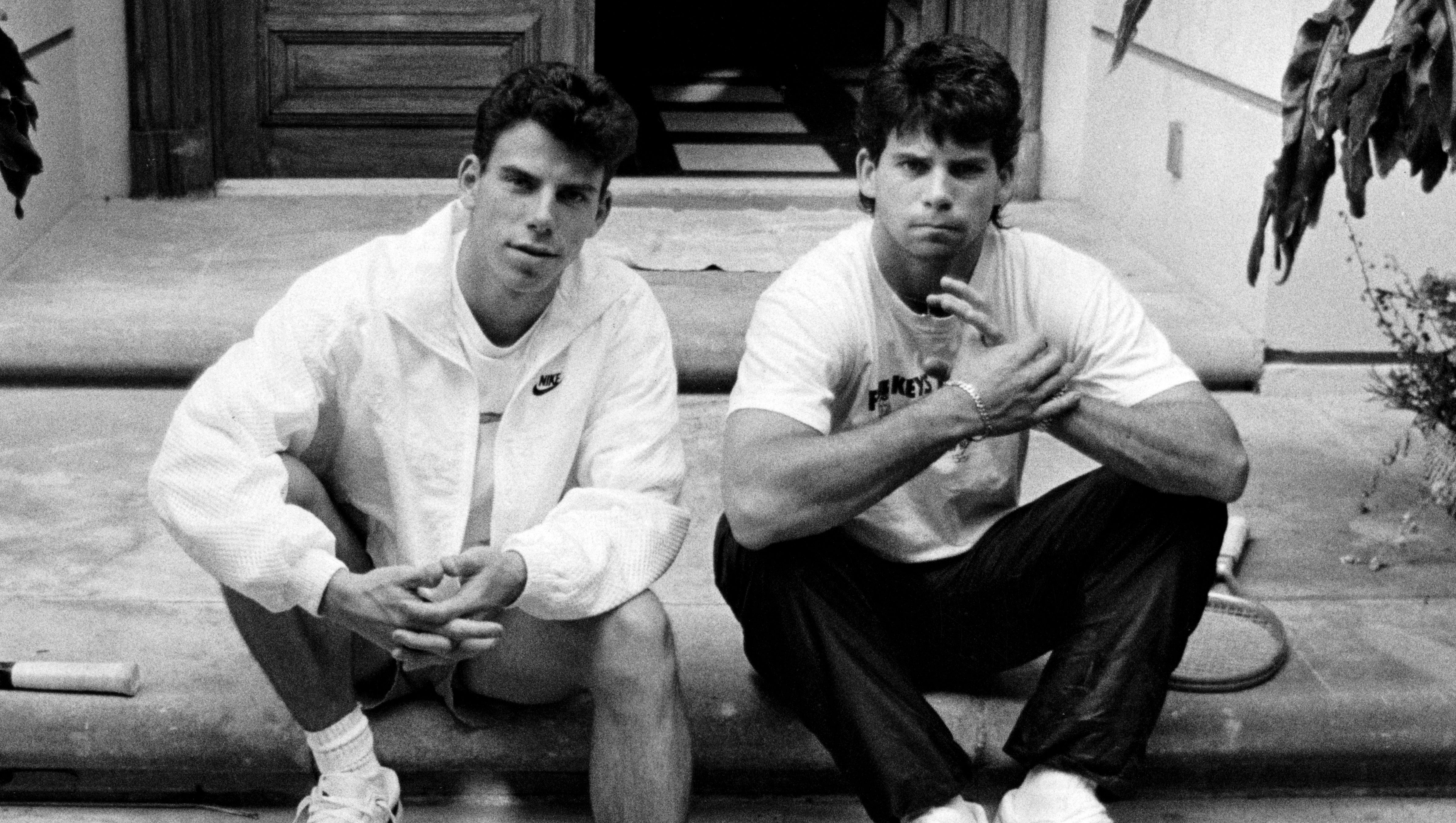 BEVERLY HILLS, CALIF. - NOV. 30, 1989 - Menendez brothers, Erik, left, and Lyle on the steps of their Beverly Hills home in November, 1989. (Ronald L. Soble / Los Angeles Times via Getty Images)