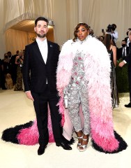 Alexis Ohanian, left, and Serena Williams attend The Metropolitan Museum of Art's Costume Institute benefit gala celebrating the opening of the "In America: A Lexicon of Fashion" exhibition, in New York
2021 MET Museum Costume Institute Benefit Gala, New York, United States - 13 Sep 2021