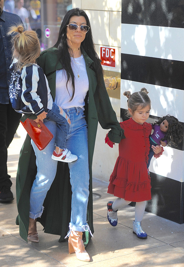 kourtney-kardashian-focusing-on-kids-valentines-day-spl-ftr