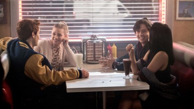 Riverdale Cheryl Arrested Jason