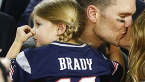 Vivian Brady Picks Nose