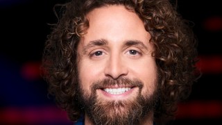 Johnny Hayes Celebrity Profile