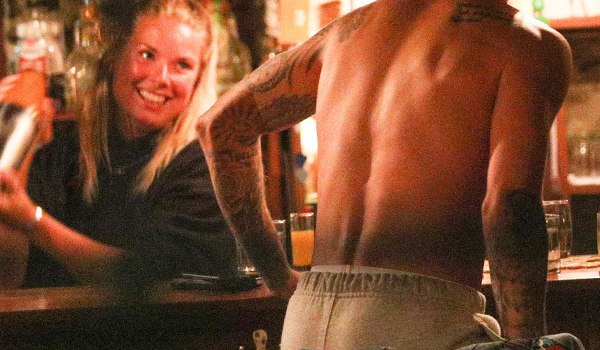 Justin Bieber Shirtless Bar