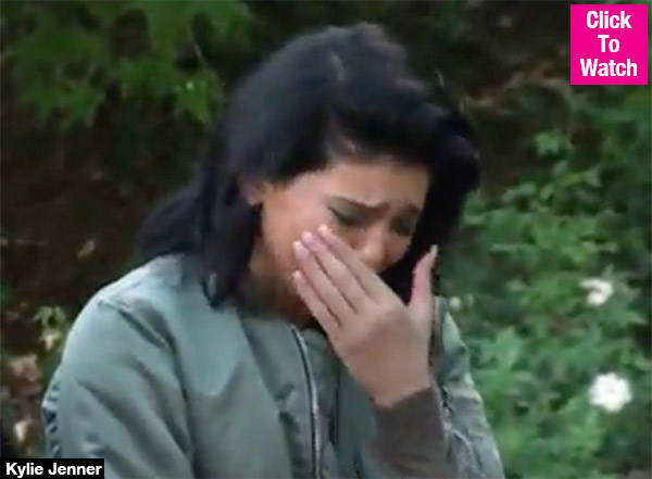 Kylie Jenner Cries Break In