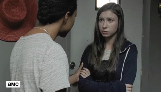 The Walking Dead Sasha Enid Scene