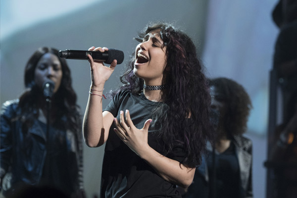 alessia-cara-performance-radio-disney-music-awards-ftr