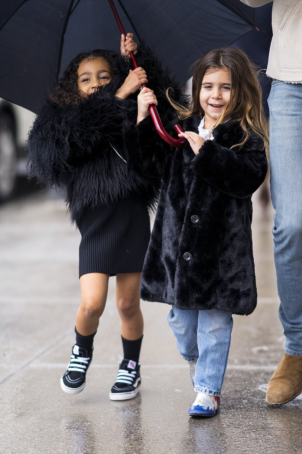 Kourtney Kardashian her daughter Penelope Disick and niece North West walking around Central Park with Simon HuckPictured: Penelope Disick,North West,Kourtney KardashianPenelope DisickNorth WestSimon HuckRef: SPL1654915 040218 NON-EXCLUSIVEPicture by: SplashNews.comSplash News and PicturesLos Angeles: 310-821-2666New York: 212-619-2666London: 0207 644 7656Milan: 02 4399 8577photodesk@splashnews.comWorld Rights