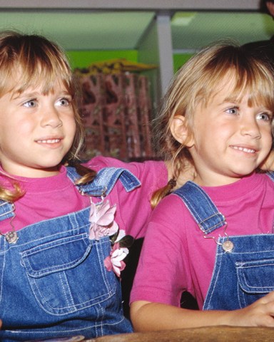 Ashley and Mary Kate Olsen Attending the Vsda Convention Las Vegas Nevada July 11 1993 © Joseph Marzullo / Retna Ltd
Olsen, Mary Kate & Olsen, Ashley