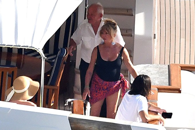 Goldie Hawn & Family in Italy