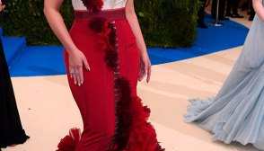 Ashley Graham Met Gala 2017