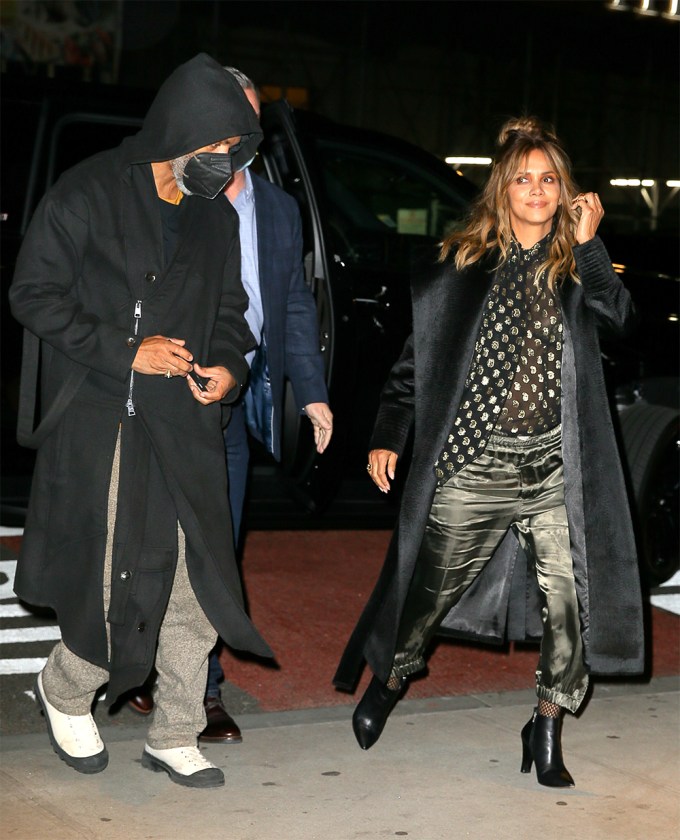 Halle Berry enjoys date night in NYC with Van Hunt