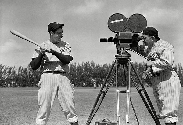 joe-dimaggio-new-york-yankees-2