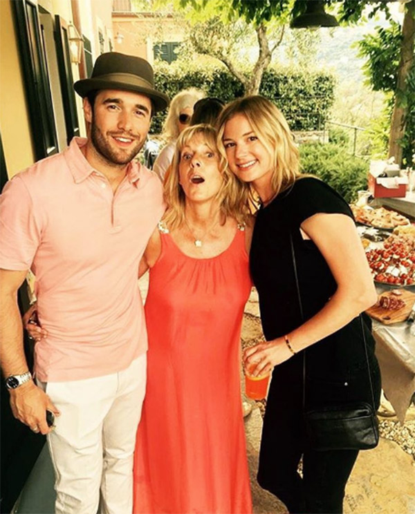 josh-bowman-emily-vancamp-mom