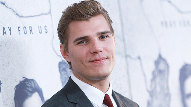 Chris Zylka Picture