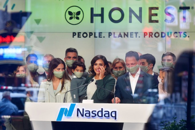 Jessica Alba celebrates The Honest Company