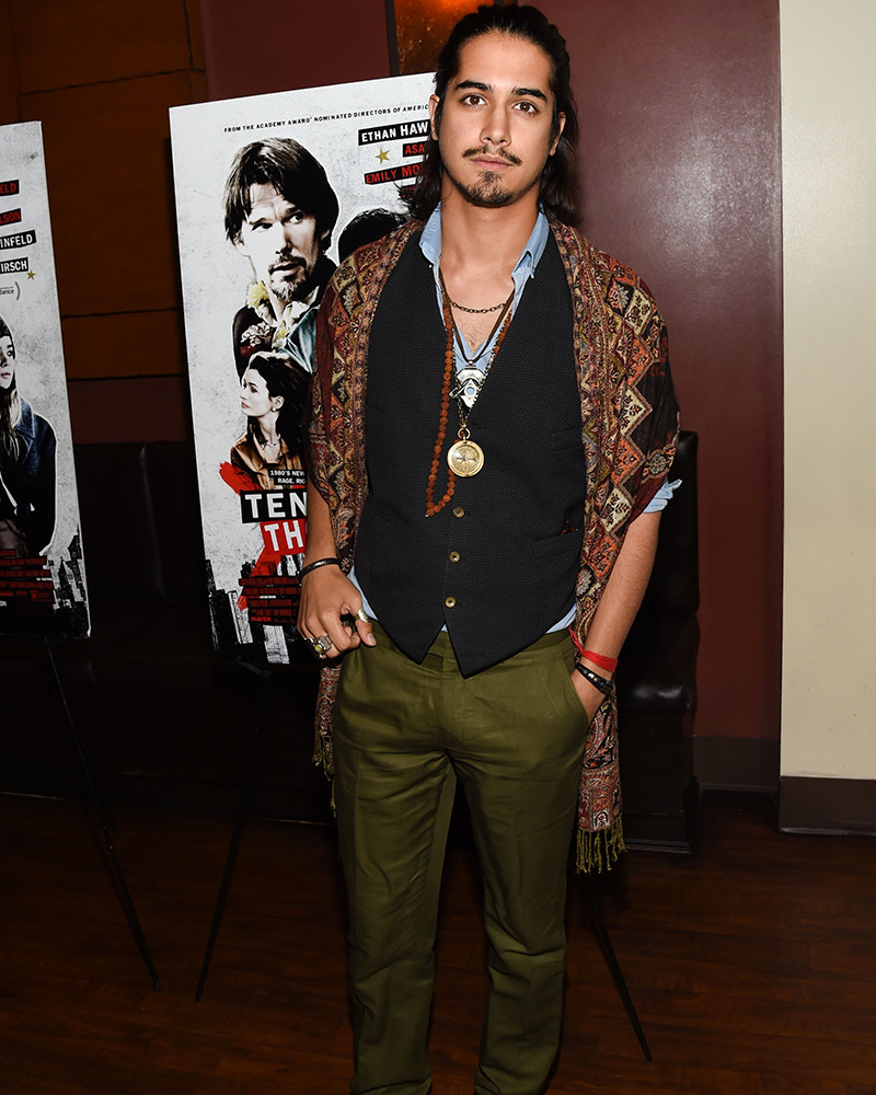 Avan-Jogia-2