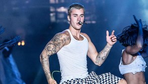 Justin Bieber Performing