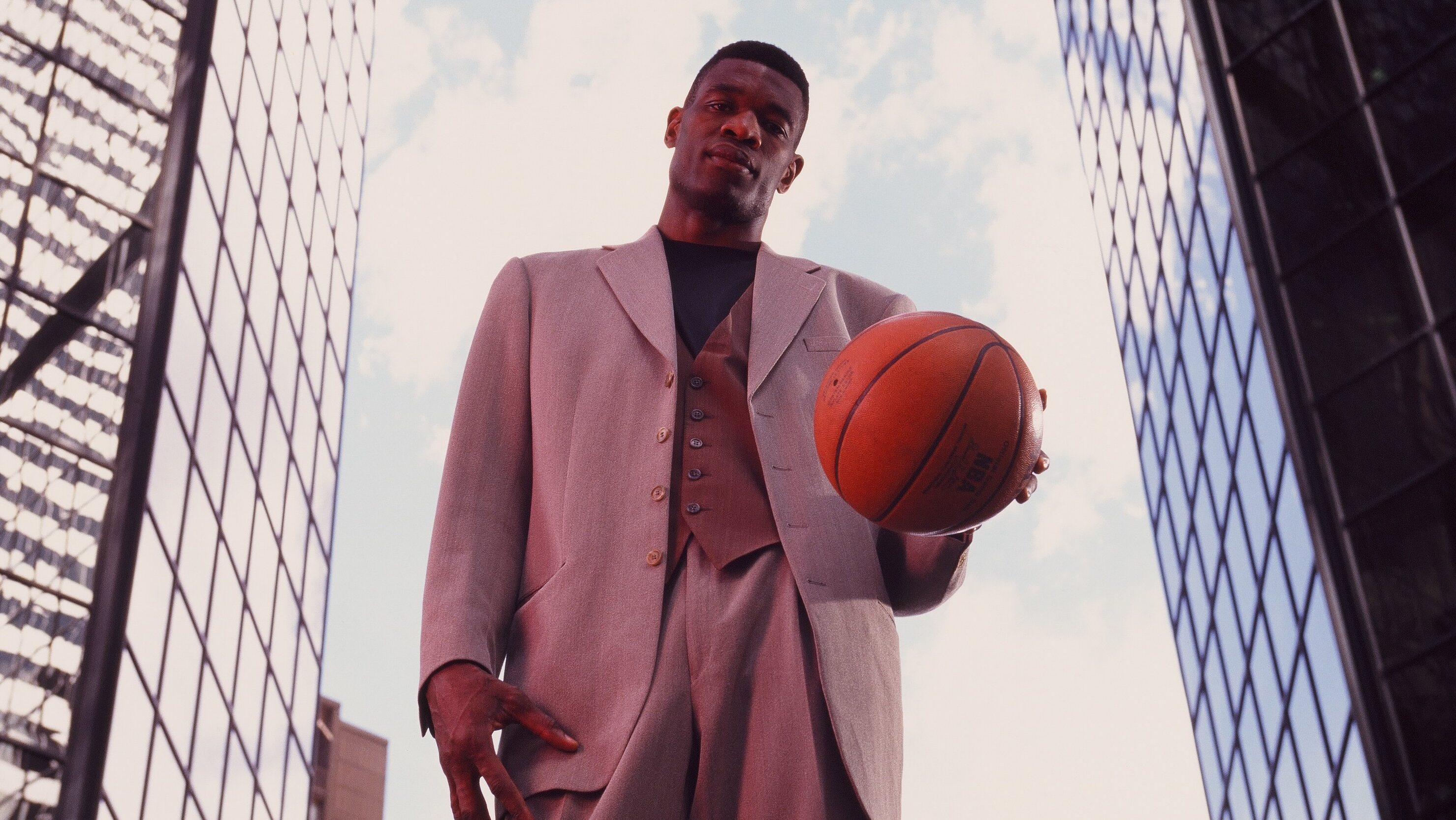 USA - MARCH 1: Dikembe Mutombo of the Denver Nuggets poses for a photo on March 1, 1996. (Photo by Sporting News via Getty Images via Getty Images)