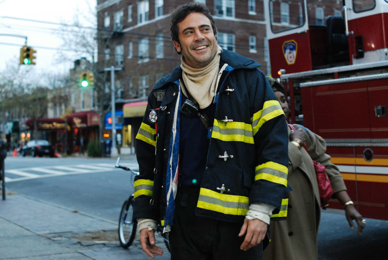 Jeffrey-Dean-Morgan-fire-fighters-3