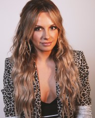 Carly Pearce stops by HollywoodLife to talk CMT Music Awards and her latest single 'Closer To You.'