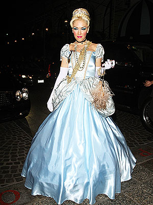 Gwen Stefani Halloween Costume