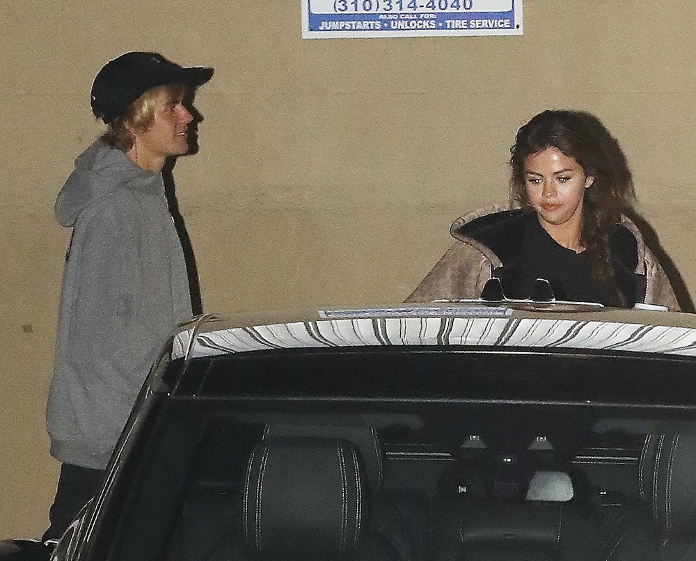 Selena Gomez and Justin bieber attend church together in Los Angeles