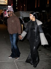 New York City, NY  - Cardi B and Offset hold hands as they go out for a Valentine's Day dinner date in New York City.

Pictured: Cardi B, Offset

BACKGRID USA 14 FEBRUARY 2023 

USA: +1 310 798 9111 / usasales@backgrid.com

UK: +44 208 344 2007 / uksales@backgrid.com

*UK Clients - Pictures Containing Children
Please Pixelate Face Prior To Publication*