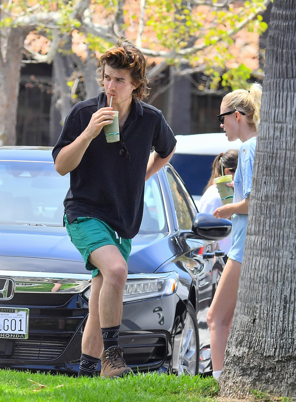 Joe Keery Girlfriend Short Shorts MEGA