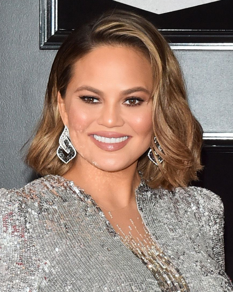 chrissy-teigen-best-beauty-grammy-awards-2018