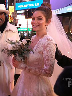 maria menounos wedding dress