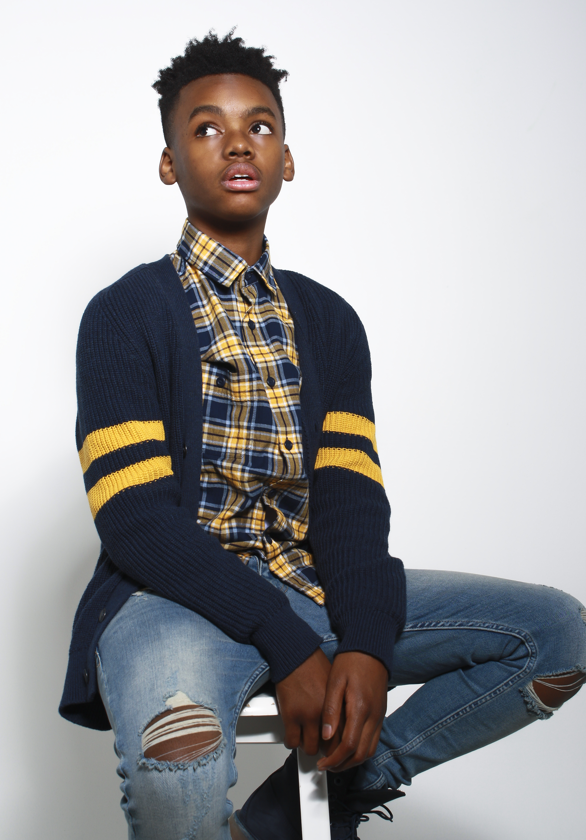 'Everything Sucks' Star Jahi Winston visits HollywoodLife