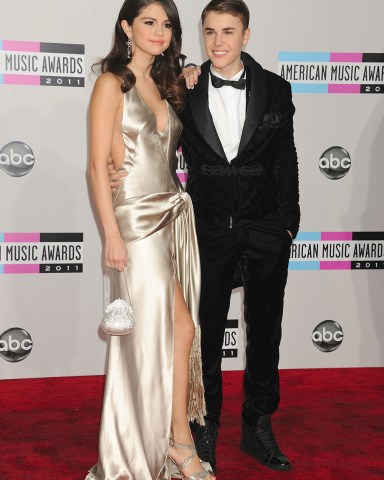 Selena Gomez, Justin BieberAmerican Music Awards, Arrivals, Los Angeles, America - 20 Nov 2011