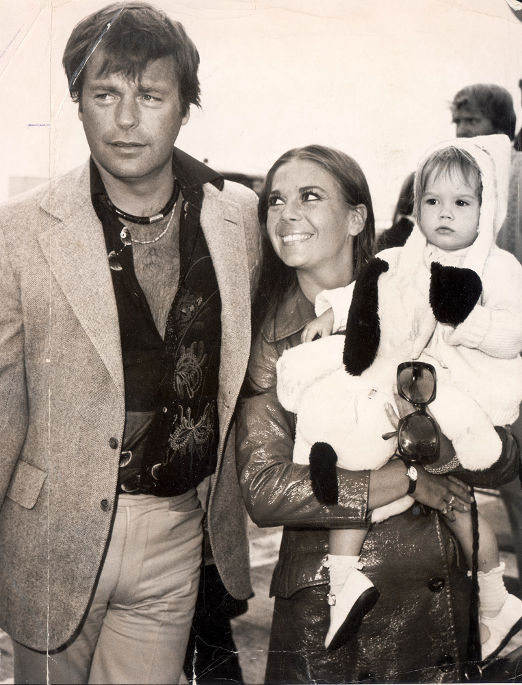 Natalie Wood Actress Who Died On 28th November 1981 Pictured With Her Actor Husband Robert Wagner And Their Daughter Natasha Arriving At Heathrow Airport From The Us.