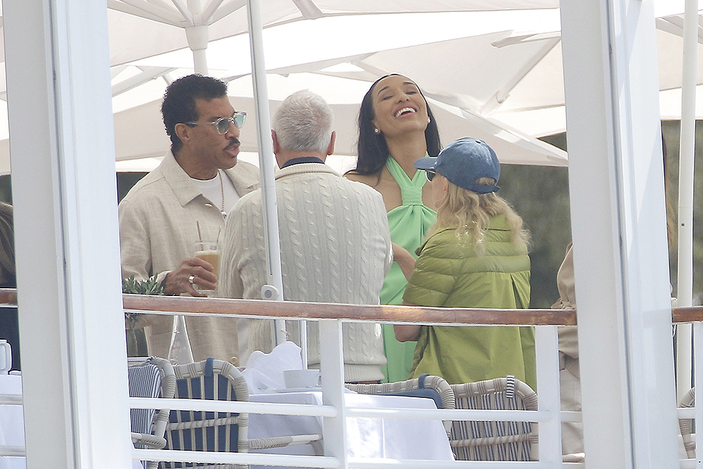 Antibes, FRANCE  - *EXCLUSIVE*  - Lionel Richie, the proud father of the bride, takes a moment to unwind at the picturesque Eden Roc Antibes, following his daughter Sofia's beautiful wedding to Elliot Grainge.

Pictured: Lionel Richie

BACKGRID USA 23 APRIL 2023 

USA: +1 310 798 9111 / usasales@backgrid.com

UK: +44 208 344 2007 / uksales@backgrid.com

*UK Clients - Pictures Containing Children
Please Pixelate Face Prior To Publication*