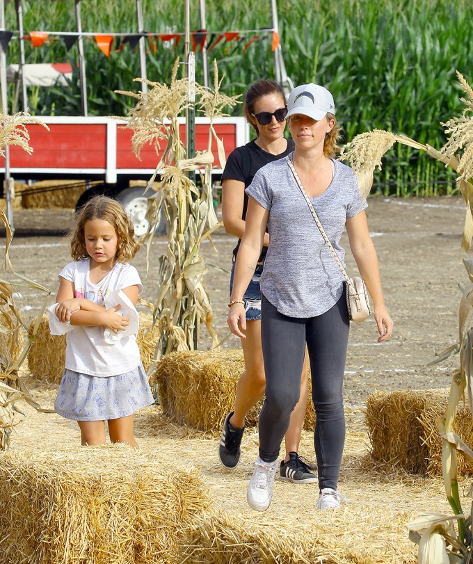 Kendra Wilkinson At A Pumpkin Patch