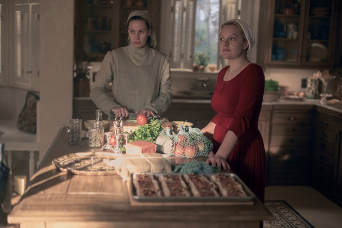 Elisabeth Moss In ‘The Handmaid’s Tale’