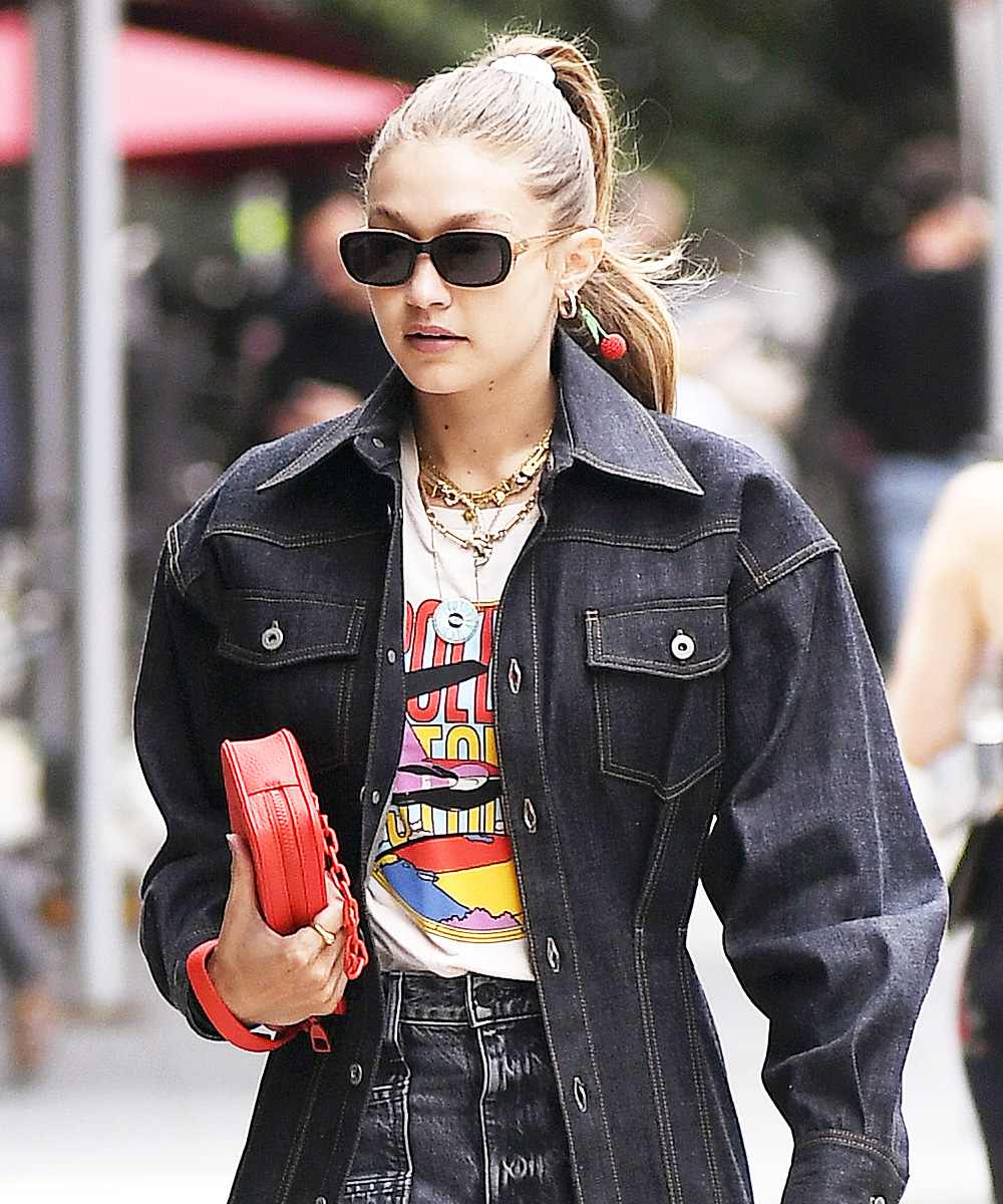 Gigi Hadid is photographed heading out for lunch at Smile in New York City

Pictured: Gigi Hadid
Ref: SPL5113540 060919 NON-EXCLUSIVE
Picture by: Elder Ordonez / SplashNews.com

Splash News and Pictures
USA: +1 310-525-5808
London: +44 (0)20 8126 1009
Berlin: +49 175 3764 166
photodesk@splashnews.com

World Rights, No Portugal Rights