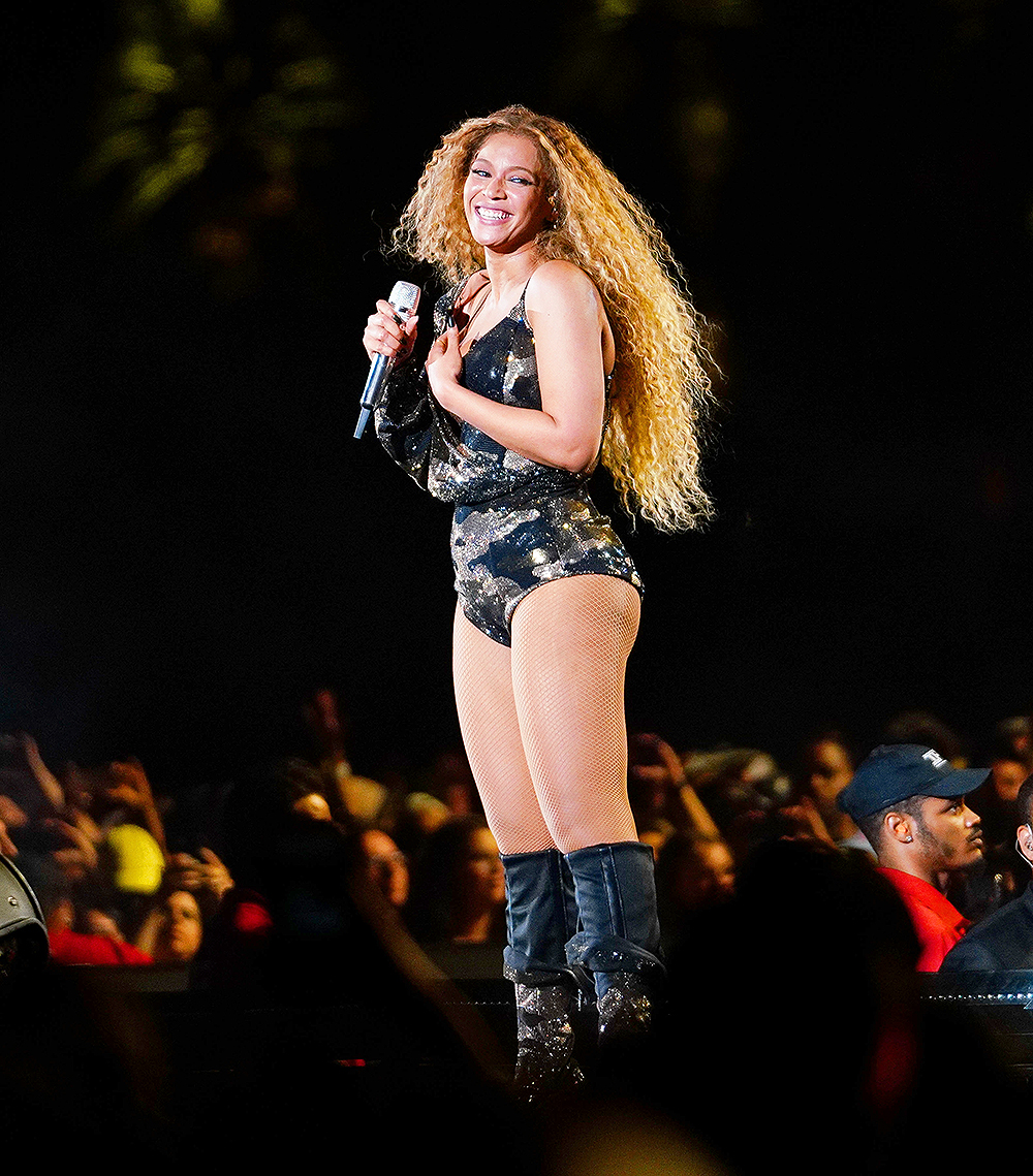 Beyonce whips her hair back and forth during her performance at the 2018 Coachella Music Festival in Indio, CAPictured: BeyonceRef: SPL1683169 150418 NON-EXCLUSIVEPicture by: SplashNews.comSplash News and PicturesLos Angeles: 310-821-2666New York: 212-619-2666London: 0207 644 7656Milan: +39 02 4399 8577photodesk@splashnews.comWorld Rights