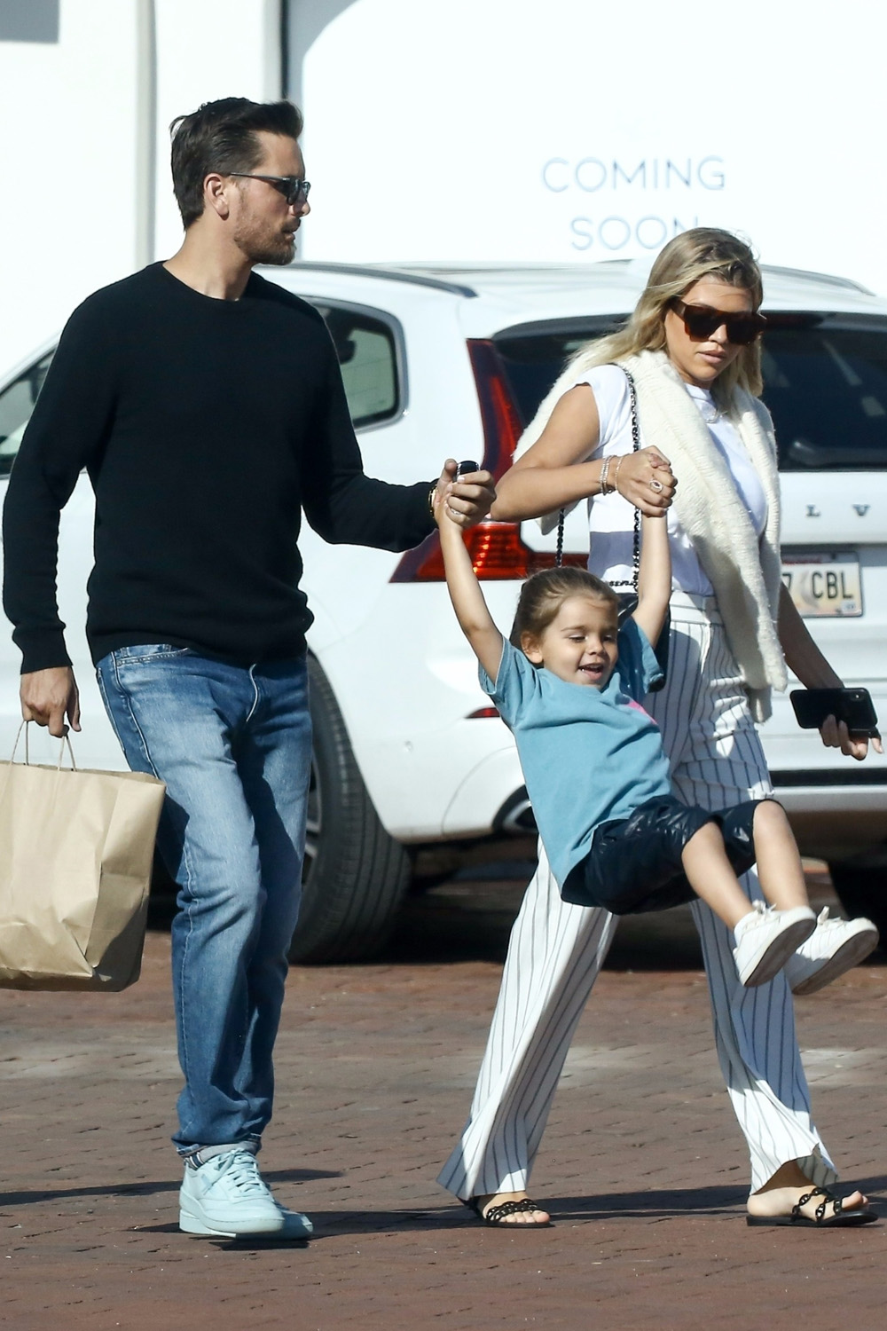 Malibu, CA  - *EXCLUSIVE*  - Scott Disick takes Sofia Richie and the kids for lunch at Taverna Tony in Malibu and the kids seem to be enjoying their time! Penelope and Reign take turns swinging under Scott and Sofia. 

Pictured: Scott Disick and Sofia Richie

Pictured: Scott Disick, Sofia Richie, Penelope Disick, Reign Disick

BACKGRID USA 17 MAY 2019 

USA: +1 310 798 9111 / usasales@backgrid.com

UK: +44 208 344 2007 / uksales@backgrid.com

*UK Clients - Pictures Containing Children
Please Pixelate Face Prior To Publication*