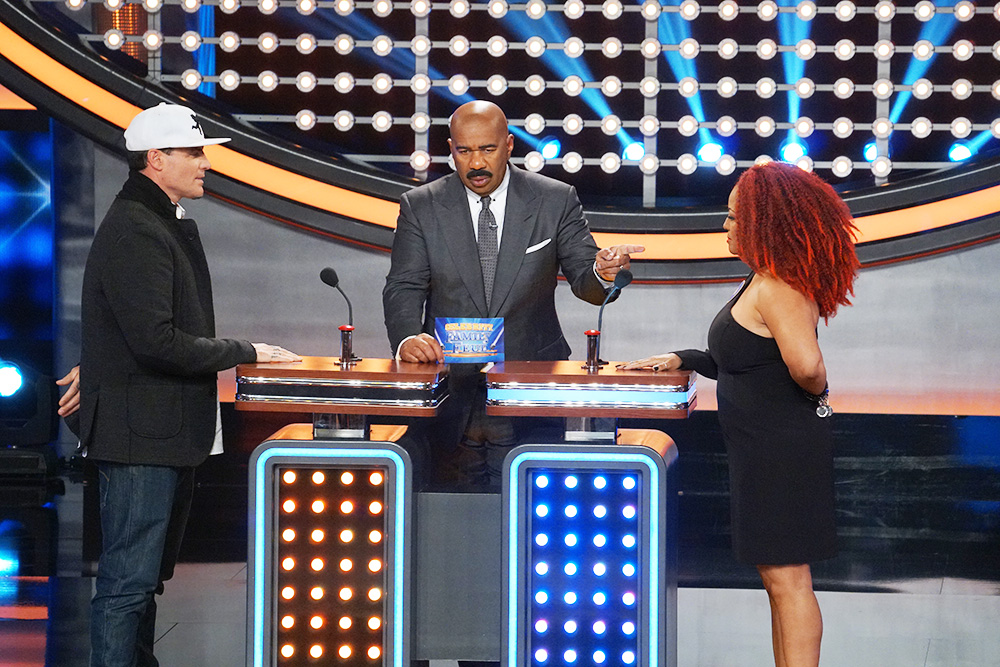 CELEBRITY FAMILY FEUD - "Team Vanilla Ice vs. Kim Fields and Team Ice-T & Coco vs. Vivica A. Fox" - The celebrity teams competing to win cash for their charities feature Vanilla Ice ("The Vanilla Ice Project") and actress/director Kim Fields. In a separate game, rapper Ice-T & his wife, Coco, compete against actress Vivica A. Fox ("Empire") along with their families, on an all-new episode, SUNDAY, AUG. 26 (8:00-9:00 p.m. EDT), on The ABC Television Network. (ABC/Byron Cohen)
VANILLA ICE, STEVE HARVEY, KIM FIELDS