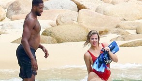 Khloe Kardashian Red Swimsuit Pics