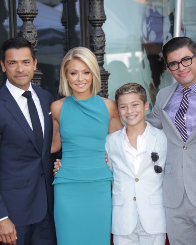 Kelly Ripa with Mark Consuelos with children Lola Consuelos, Joaquin Consuelos, Michael Consuelos
Kelly Ripa honoured with a Star on the Hollywood Walk of Fame, Los Angeles, America - 12 Oct 2015