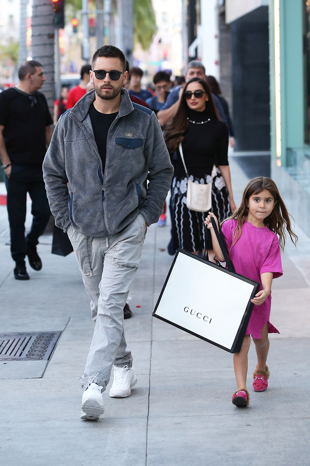 Beverly Hills, CA  - *EXCLUSIVE*  - Sofia Richie and Scott Disick take Scott's daughter shopping at Gucci. Sofia and Scott look trendy but casual as they leave the shop with Penelope in tow.Pictured: Scott DisickBACKGRID USA 27 JANUARY 2019 USA: +1 310 798 9111 / usasales@backgrid.comUK: +44 208 344 2007 / uksales@backgrid.com*UK Clients - Pictures Containing ChildrenPlease Pixelate Face Prior To Publication*
