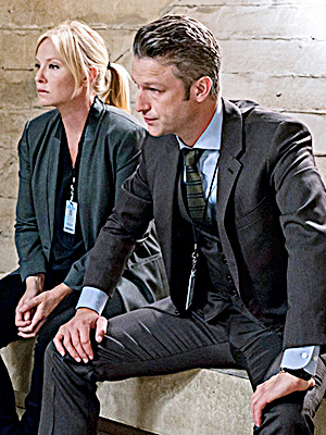 Kelli Giddish Peter Scanavino