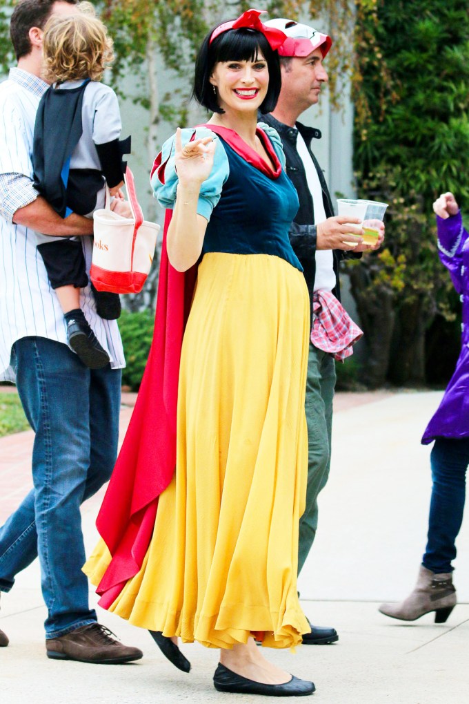 Molly Sims as Snow White