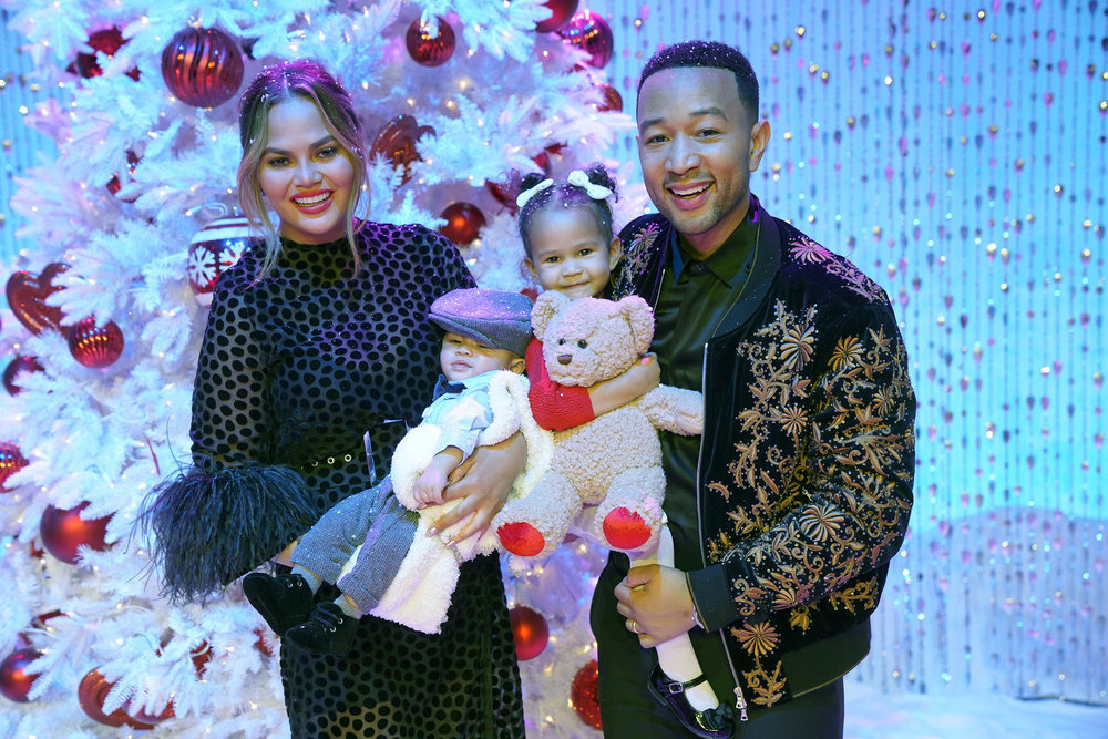 A LEGENDARY CHRISTMAS WITH JOHN & CHRISSY -- 2018 -- Pictured: (l-r) Chrissy Teigen, Miles, Luna, John Legend -- (Photo by: Paul Drinkwater/NBC)