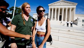 Emily Ratajkowski protesting Brett Kavanaugh